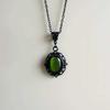 Collana Pendente Vittoriana Medievale Pietra Occhio di Gatto Verde Filamenti Neri Ovali per Donne Festa Gotica di Halloween Gioielli Retrò