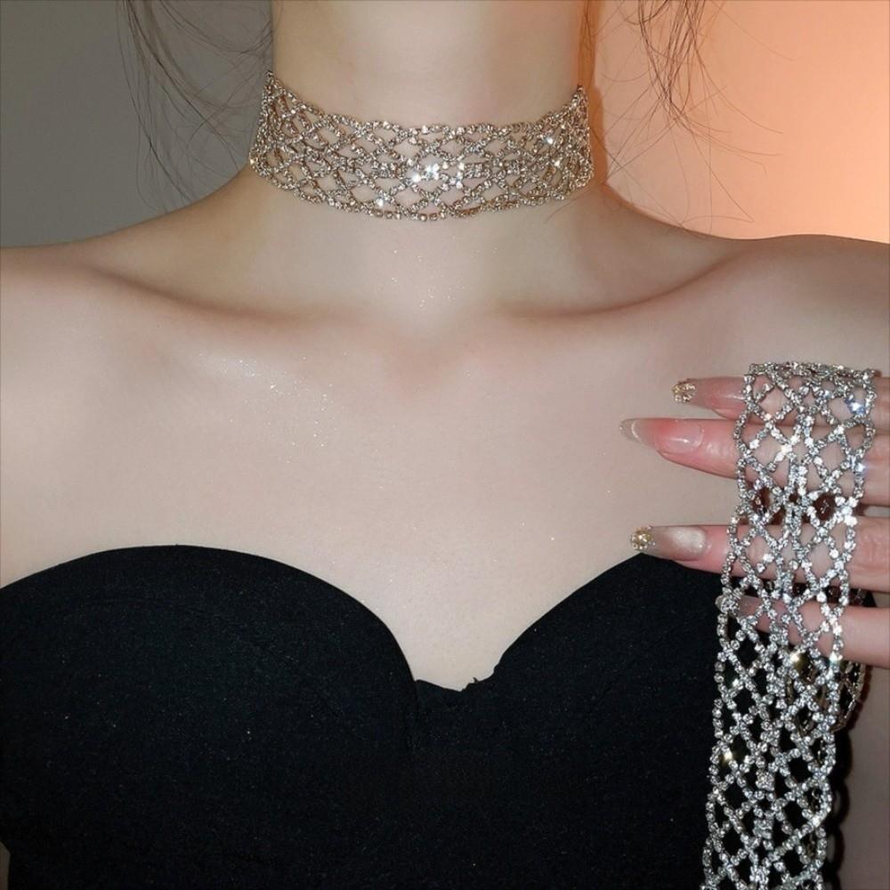 Rhinestone Crystal Hollow Necklace Fashion Sparkling Collar Chain  Bridal