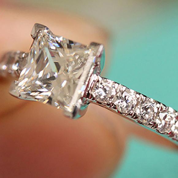 Women Fashion Square Rhinestone Silver Color Wedding Bridal Party Ring Gift