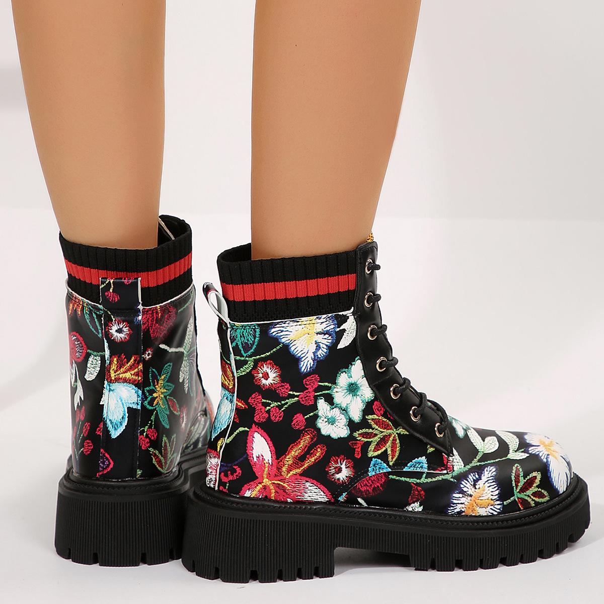 

Женские ботинки Мартин на толстой подошве, в британском стиле, тонкие, дышащие, лето и осень 2025, новые, с граффити, с юбкой, короткие ботинки, одинарные ботинки 42