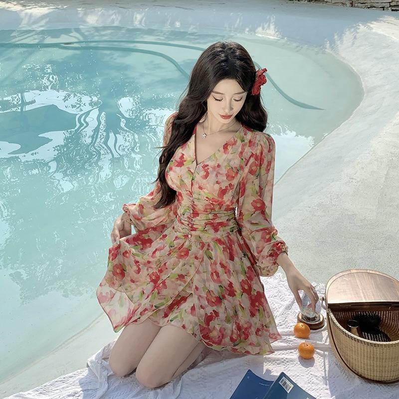 New Collar Floral Sweet Pleated Waist Lantern Sleeves Waist Top Skirt Seaside Vacation Suit Women
