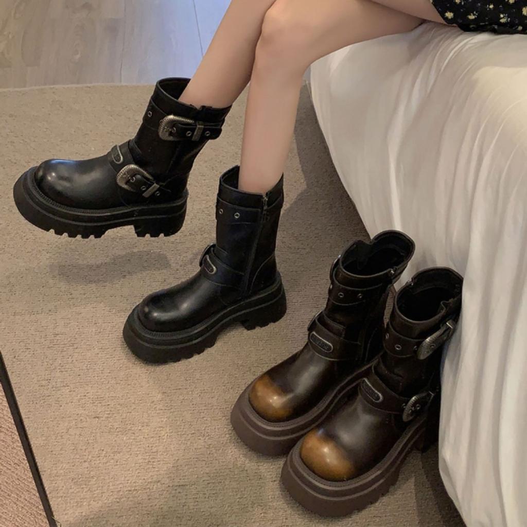 Buckle women's short boots 2025 autumn new black retro versatile small thick-soled fried street locomotive boots
