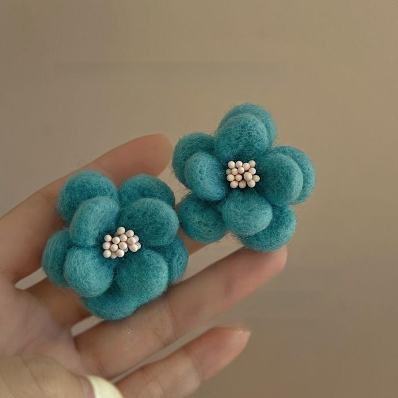 European and American retro plush flower earrings earrings fashion personality exaggerated earrings women