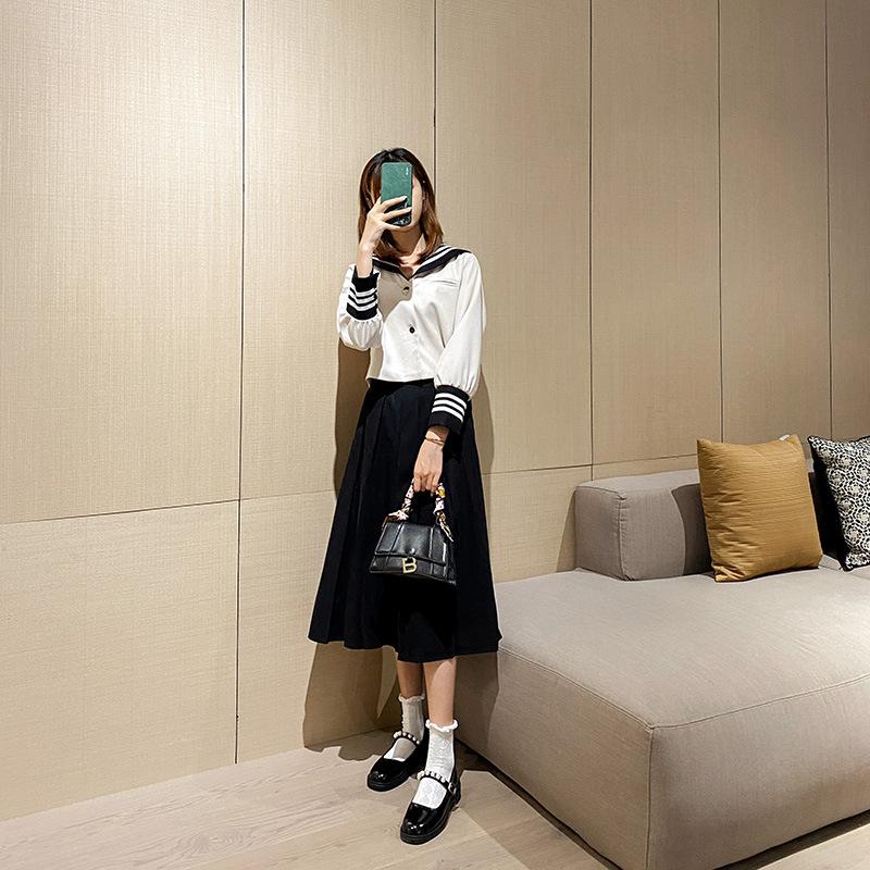 Fashion 2025 Girls Lolita Shoes Cosplay JK Uniform Footwear Woman Pearl Leather Belt Strap Flats Loafers Femme Mary Jeans Ballets Shoes