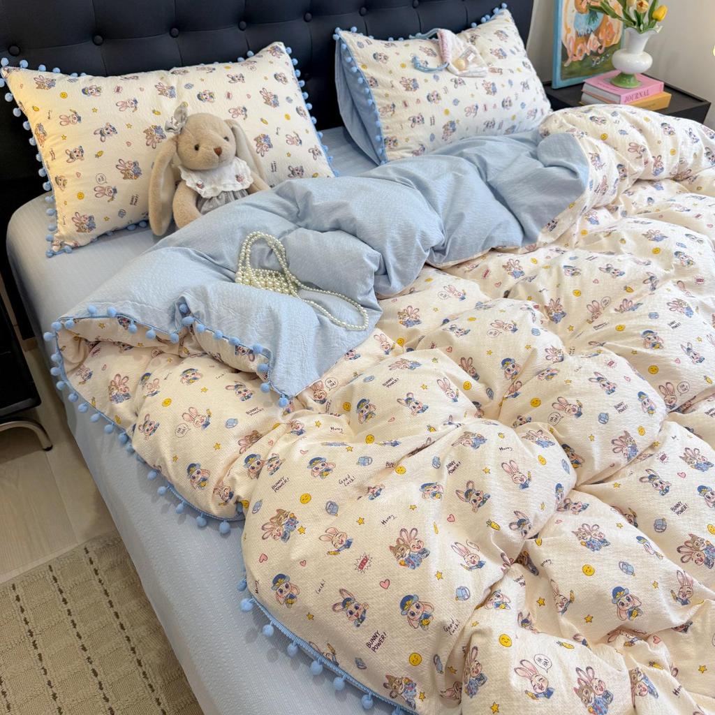 High-Value Cute Pom-Pom Bed Cover Set - Double-Layer Gauze Duvet & Sheets for Single Dormitory, 3-Piece Set