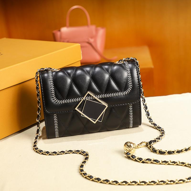 2024 Summer New Niche High-End Mini Handbag for Women, Fashionable Commuting Single-Shoulder Quilted Chain Crossbody Bag