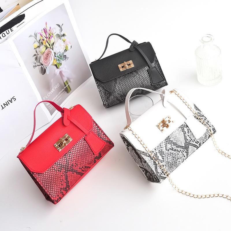 2021 New European And American Retro Snake Skin Shoulder Bag