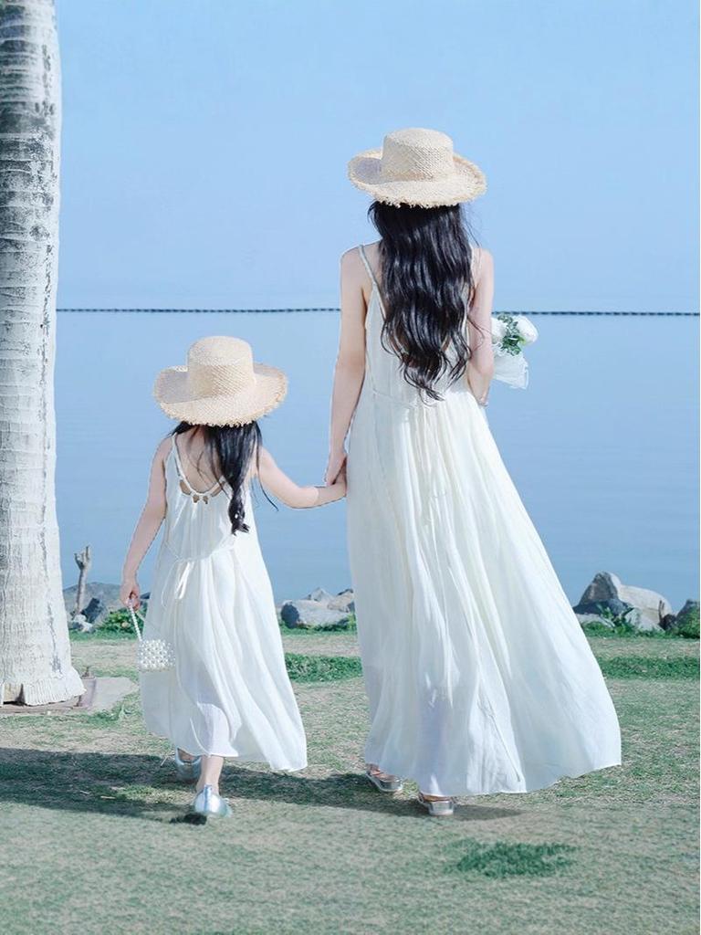 Dopamine Mother-Daughter Chiffon Beach Dress for Summer Seaside Vacation in Hainan Sanya