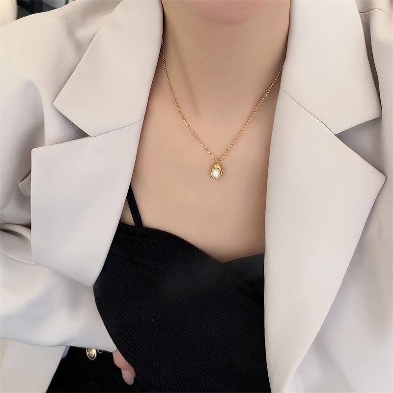 18K Gold-Plated Titanium Pearl Necklace - Unique Women's Jewelry