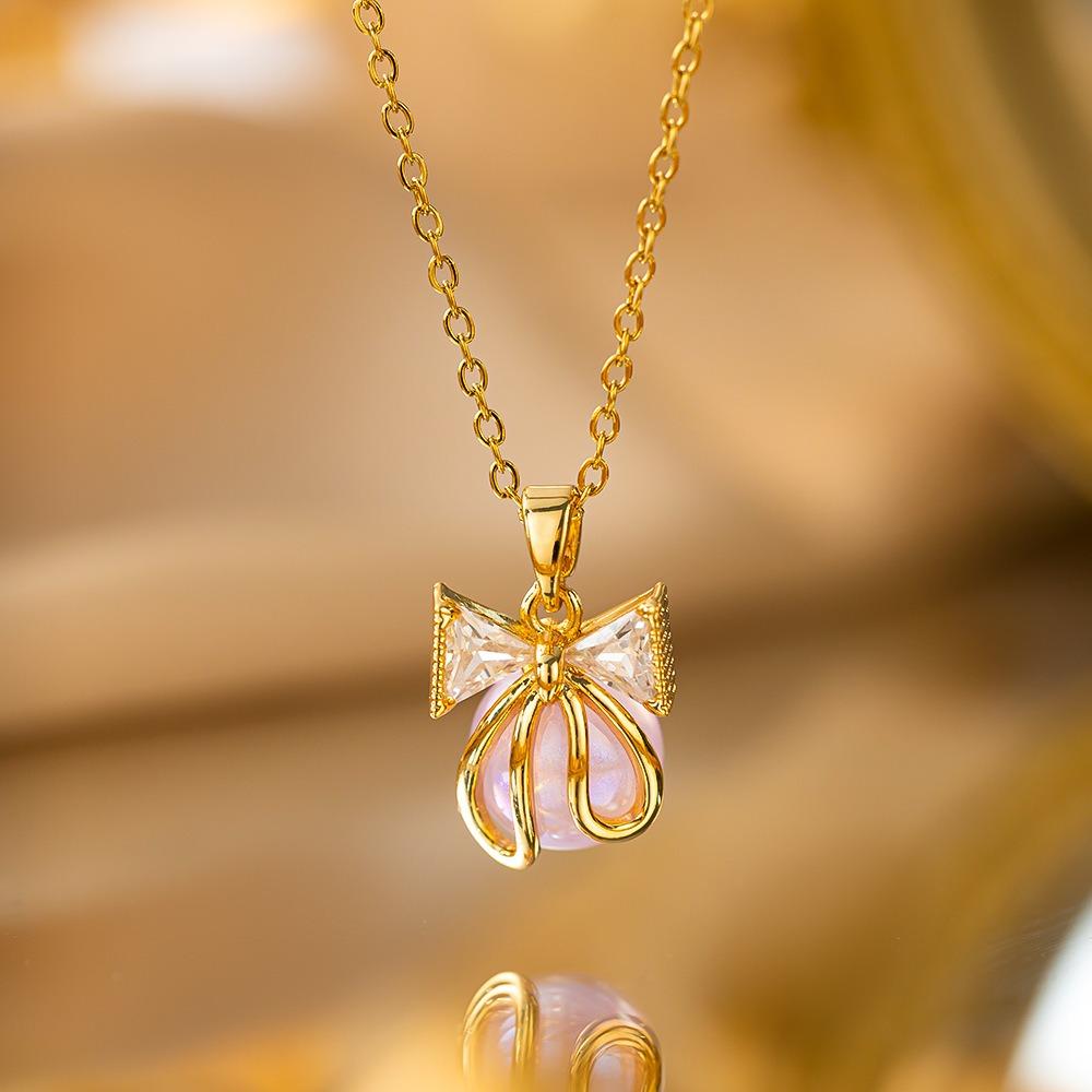 Elegant Luxury Full Zircon Copper Micro Inlaid Necklace Women Simple Exquisite Collarbone Chain Necklace