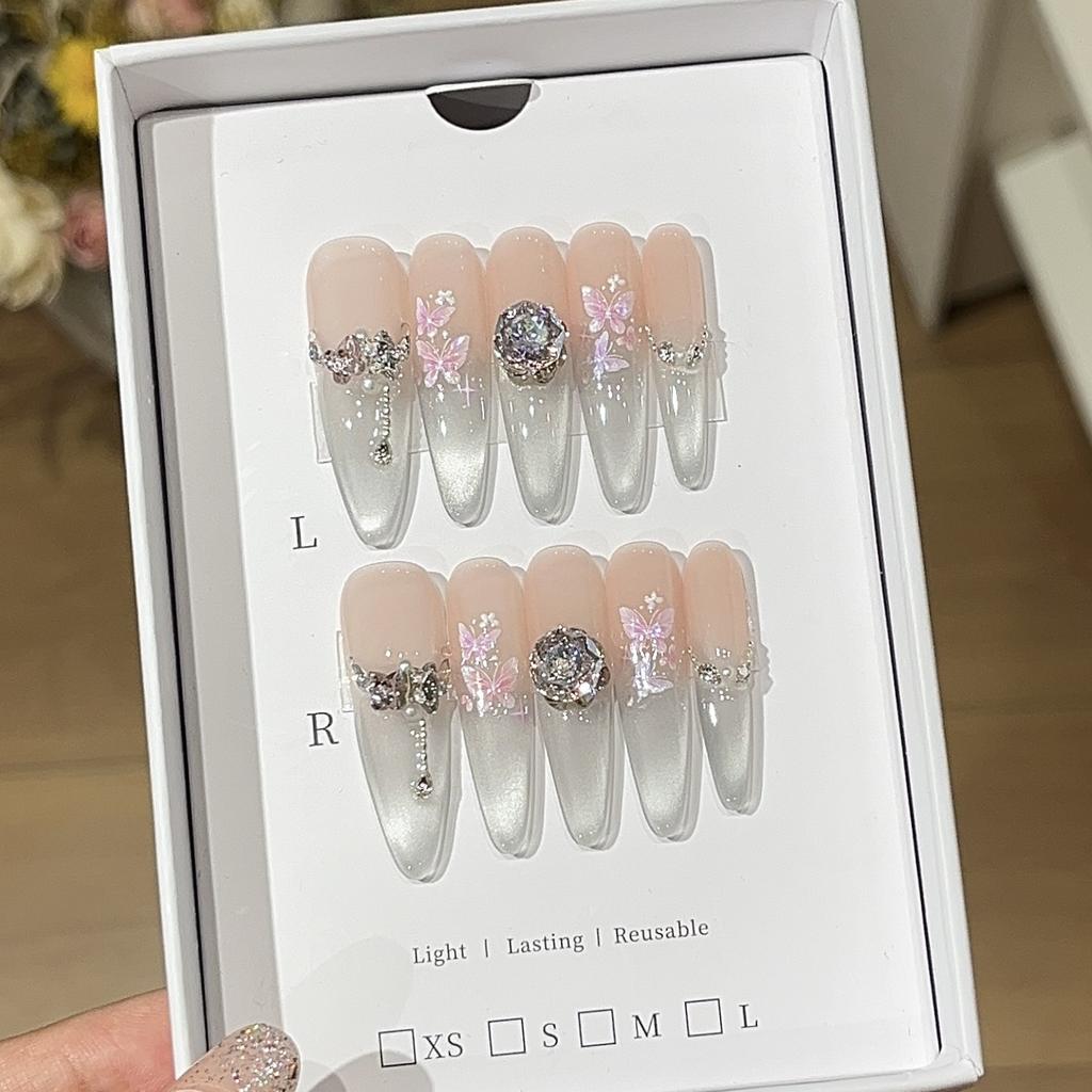 Butterfly Weaving Dreams In Spring and Summer Pure Desire To Show Whiteness and Cold Moonlight Cat Eyes Butterfly Fine Pile of Drill Wear Armor