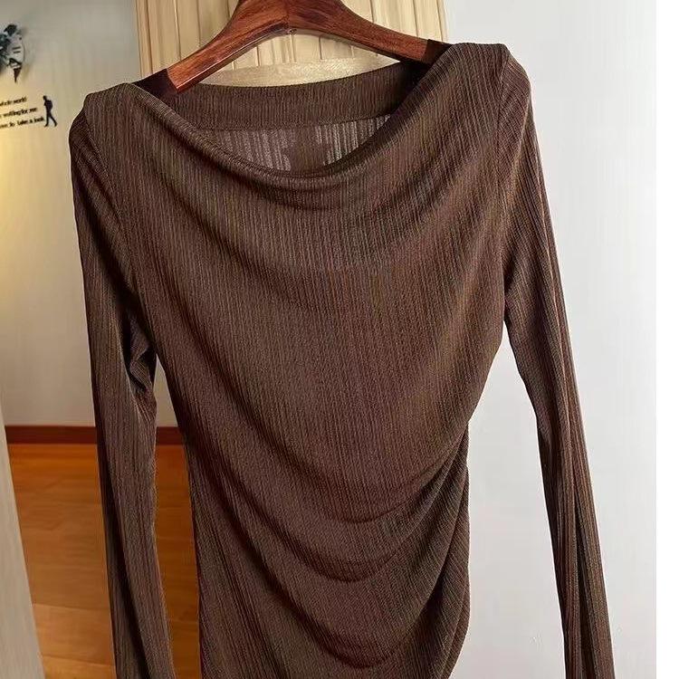 Stilvolles Damen-Shirt mit Wasserfallausschnitt, Slim Fit, unregelmäßigem Saum und geraffter Taille