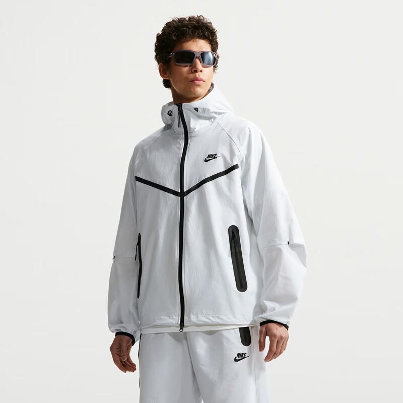 

Мужская куртка Nike для фитнеса на открытом воздухе XL