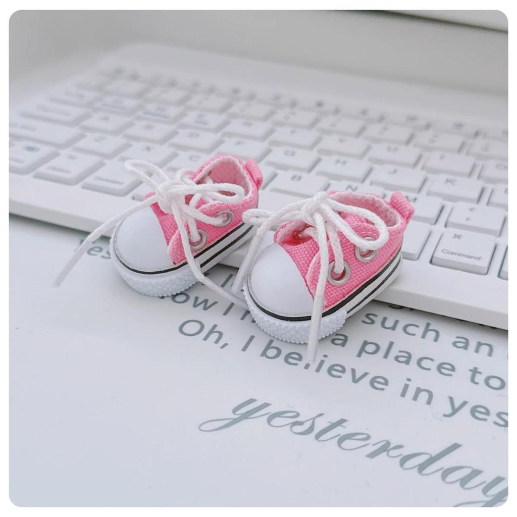 First, Second, and Third Generation Labubu Doll Clothes & Accessories Set: Includes 17cm and 10cm Doll Clothes, Crossbody Bag, and Hair Clip.