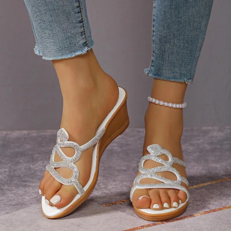 Fashion 2025 Summer Open Toe Women's Slippers Fashion Crystal New Outdoor Plus Size Best Seller Comfortable Wedge Slippers Zapatos Mujer