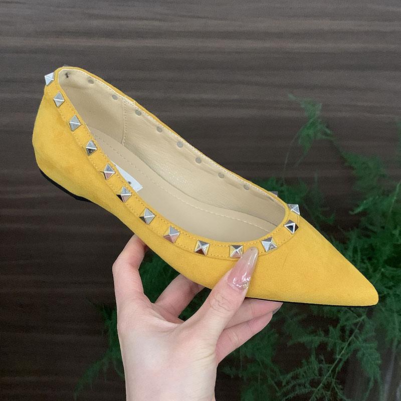 Fashion Pointed Toe Footwear Slip On Flats Shoes For Ladies 2025 New Summer Spring Female Shallow Flock Women Flats With Rivet Shoes