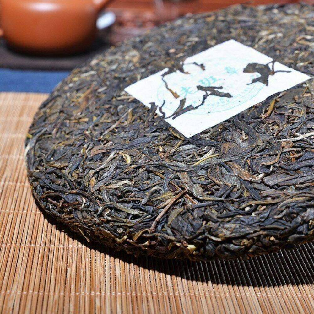 Gâteau de Thé Pu-erh Cru Lao Ban Zhang 2008 357g Thé Énergisant aux Herbes