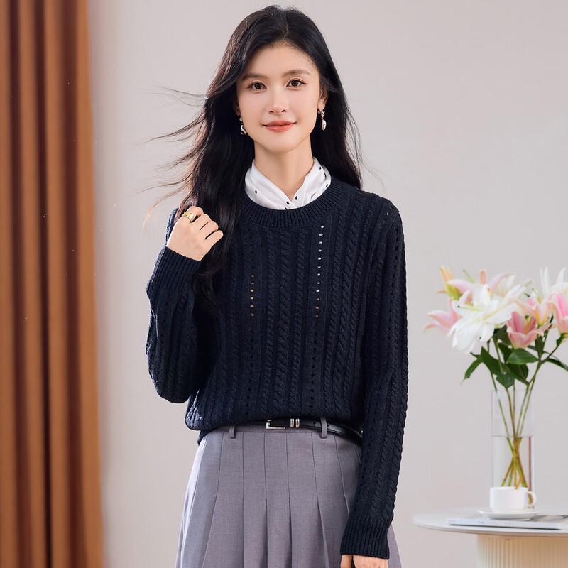 Women s Thickened Wool Blend Pullover Sweater - Round Neck, Hollow-out Knit M