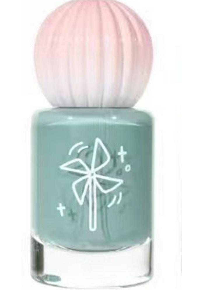 Beishijie BK No-Bake Colorful Strippable Oil-Based Nail Polish in China Red and Wine Red. standard size