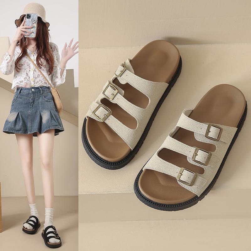 2025 Women Slippers Flip Flops Female Metal Rivets Plat Slides Soft EVA Open Toe Indoor Outdoor Beach Casual Shoes Home Slippers