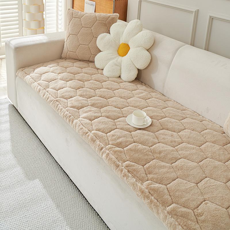 Thickened Warm Sofa Cover Fabric New Autumn And Winter Anti Slip Sofa Cushion Cover One-Piece Laying Skin Friendly Cream Style