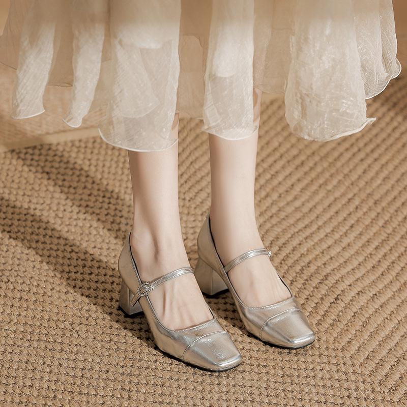 

Серебристые туфли-лодочки на высоком каблуке Мэри Джейн: Женские туфли с квадратным носком, ретро, на массивном каблуке, с ремешком, для весны и осени. 35