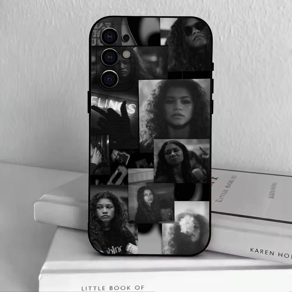 

Z-Zendaya Phone Case For Samsung S25,S24,S21,S22,S23,S30,Ultra,S20,Plus,Fe,Lite,Note,10,Black Cover Samsung S225G