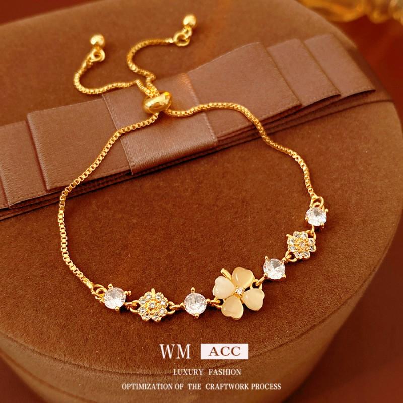 Elegant Gold Plated Cats Eye Stone Flower Bracelet Women Delicate Floral Design Luxury Minimalist Jewelry
