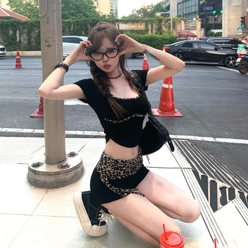 Vintage Sexy Bodycon 2 Piece Pant Sets 2026 Summer Y2k Print Crop Tops + Casual Streetwear Hot Leopard Shorts Korean Fashion