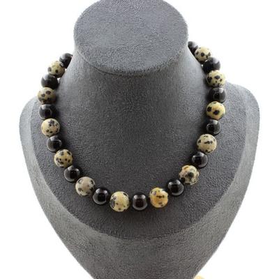 Halsband & Hängen – Halsband
