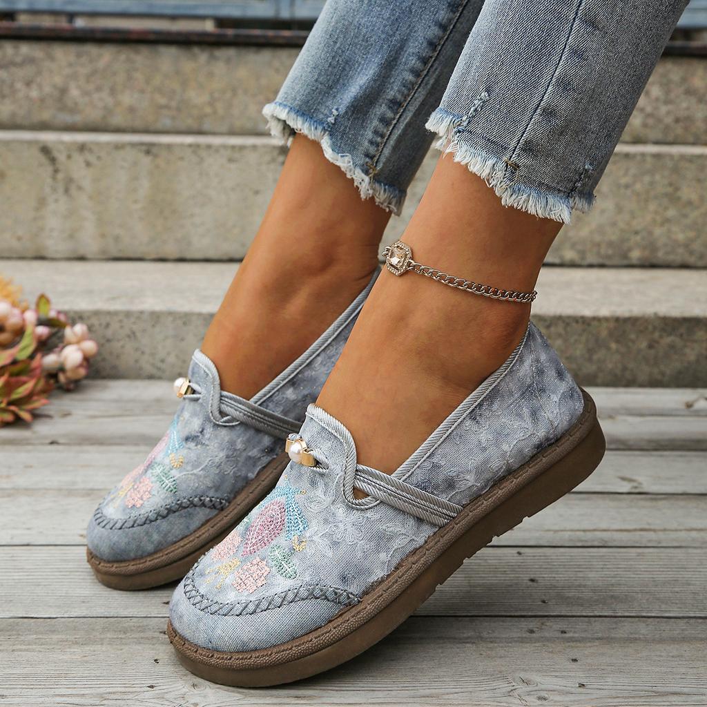 Retro Women's Shoes with Soft Soles, Lightweight and Comfortable, Ideal for Lazy Days.