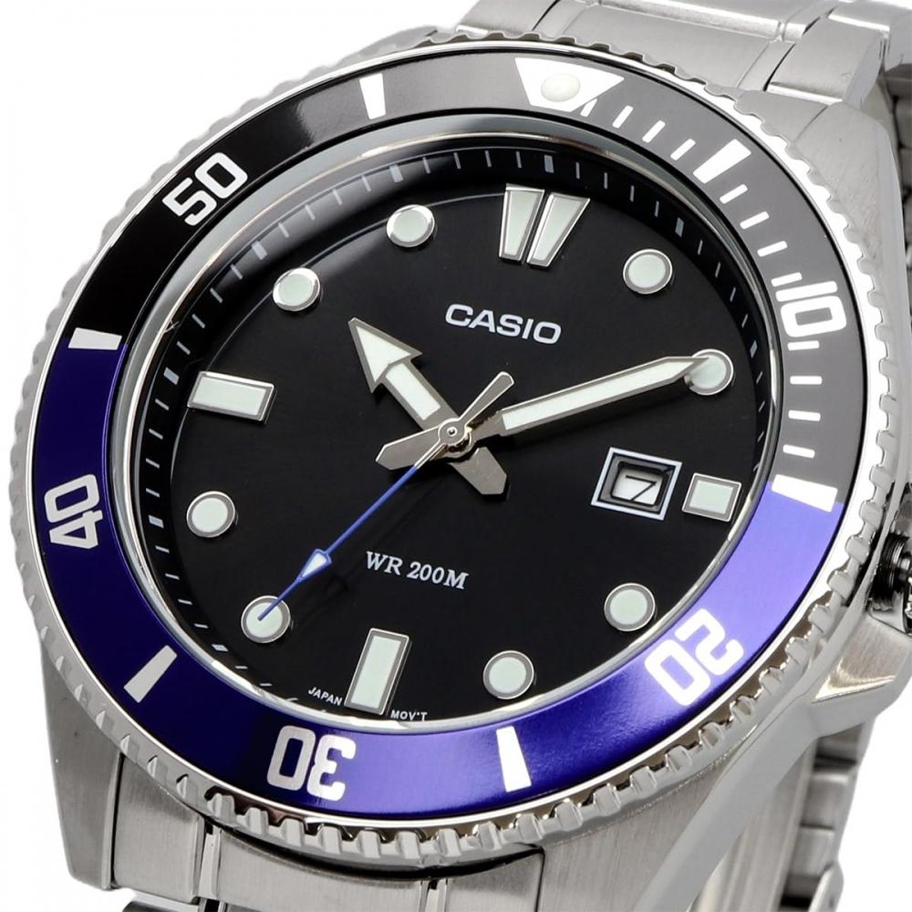 Casio CASIO Standard Analog Sports 20 ATM Water Resistant Watch MDV-107D-1A2V Men's Black X Blue Bezel Metal Band Overseas Model