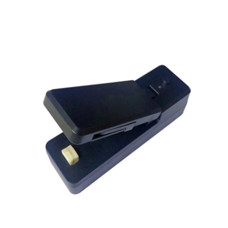 1pc Household Charging Sealing Clip Kitchen Storage and Preservation Sealing Device Portable Small Moisture-proof Sealing Clip