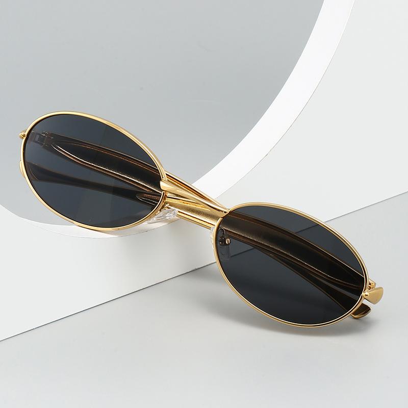 New Fashion Small Rectangle Sunglasses Men Women Vintage Square Driving Sun Glasses Luxury Brand Metal Frame Eyewear