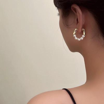 Eleganckie Retro Francuskie Kolczyki Perłowe - Lekko Luksusowe Koła do Noszenia z Przodu i z Tyłu dla Delikatnego Stylu Wróżki