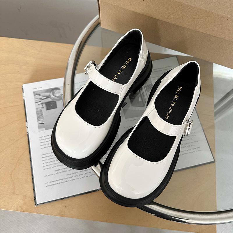 Thick-soled retro round head single shoes women's shallow mouth 2025 new small leather shoes style thick heel college versatile