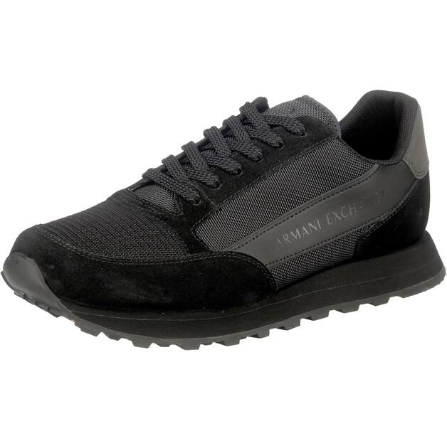 An Armani Exchange Half-Boots XUX083