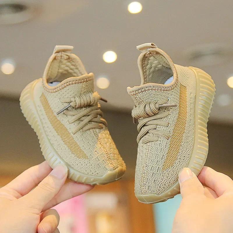 Chaussures d'été pour enfants Garçons Filles Chaussures décontractées unies Chaussures respirantes en mesh Enfants Vélo d'extérieur Étudiants Baskets de course