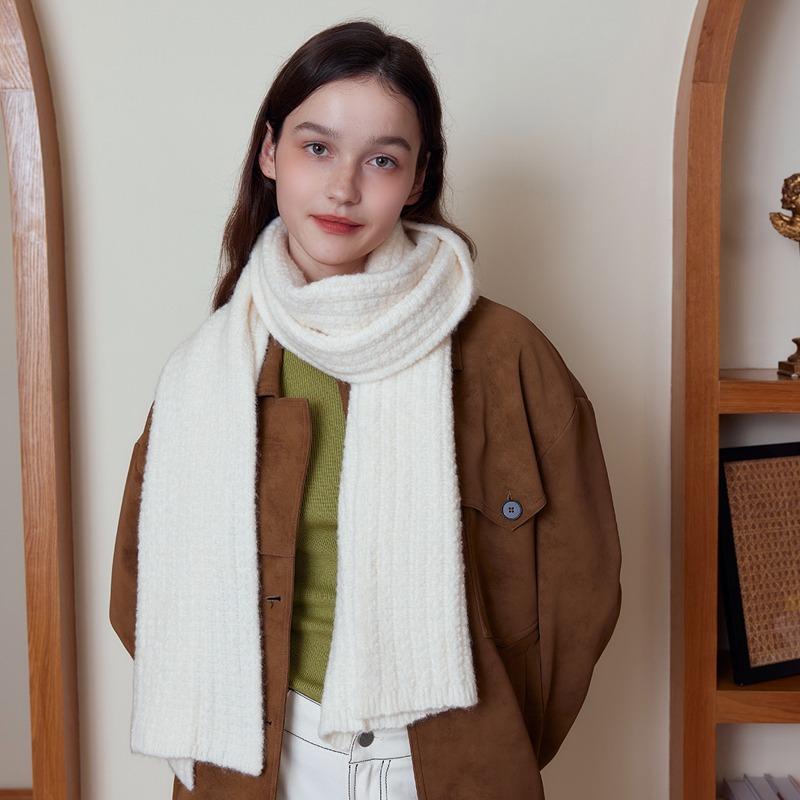 Wool solid color knitted scarf for men and women in winter British retro warm thickened college style couple wool scarf