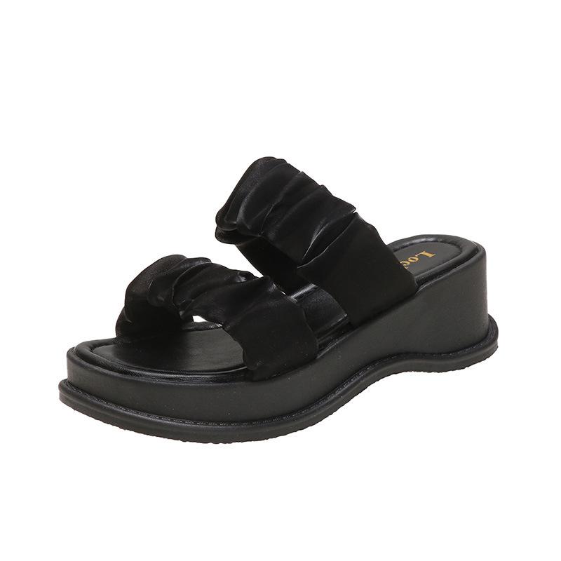 

Wearing platform slippers women s summer 2025 new fashion retro word cool slippers Internet celebrity explosion half slippers 40 чорний