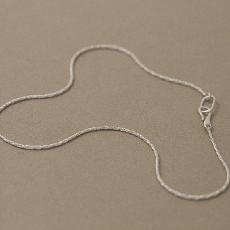 Onill 04-24 Shell (Necklace)