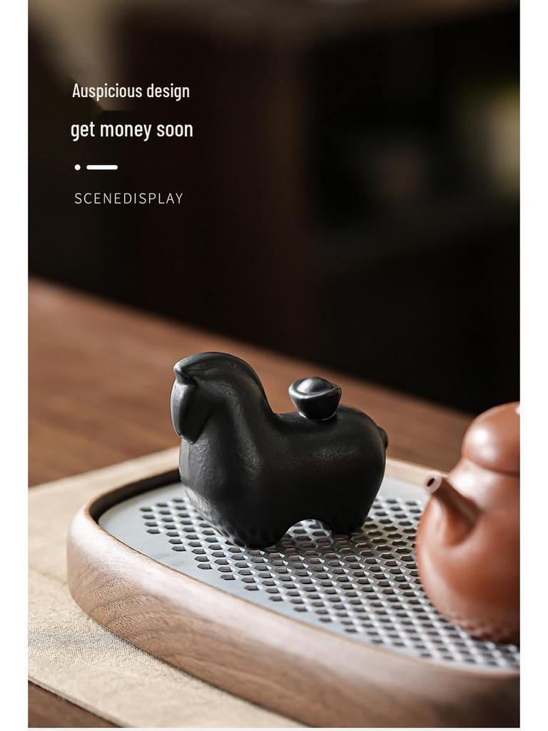 Exquisite Dark Horse Yuanbao Tea Pet: Zodiac Wealth-Attracting Tang Horse Ornament