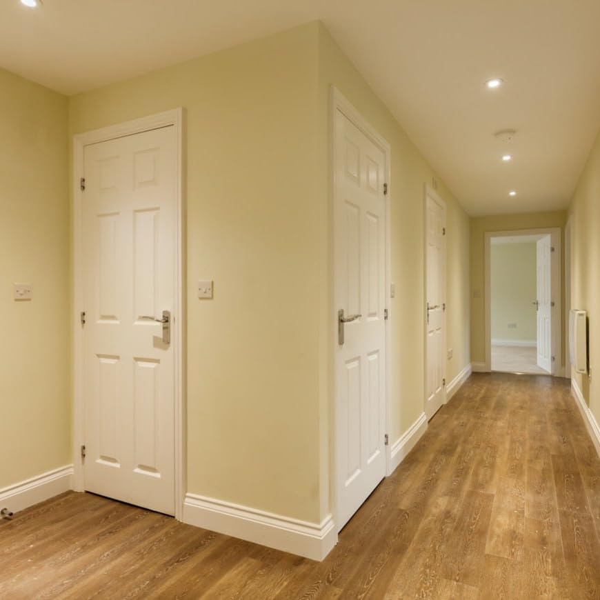 Explux LED Light Sensor Bulbs with E26 Base, 40W Equivalent, Daylight White, Detects Light In Enclosed Fixtures, and Features a Light-Off