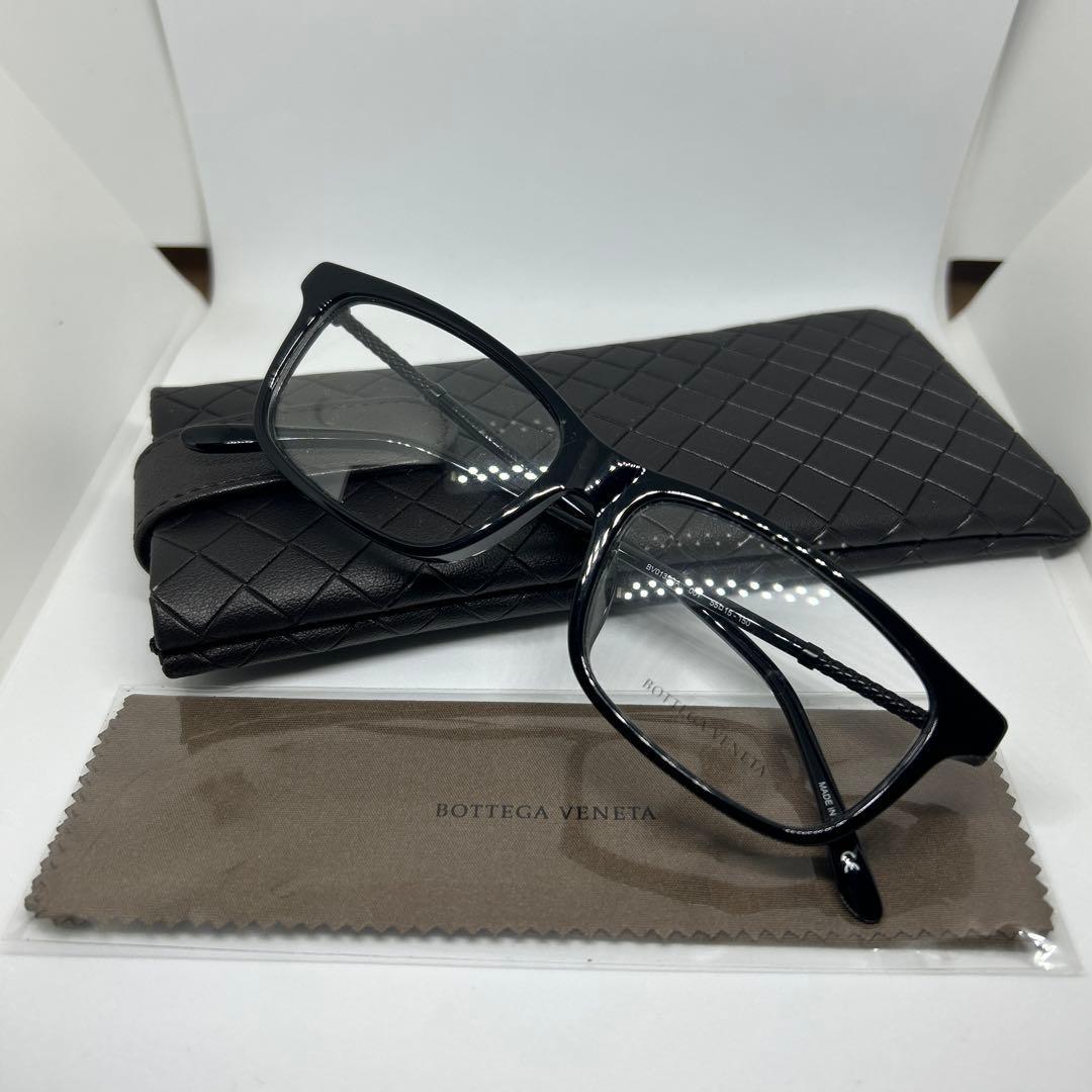 Used BOTTEGA VENETA glasses black