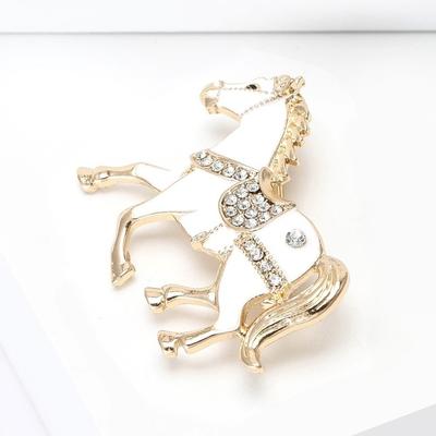 Luxury Enamel Rhinestone Horse Brooch Retro Personality Charm Zodiac Pin Classic Chinese Style Animal Lapel Pins New Year Gifts