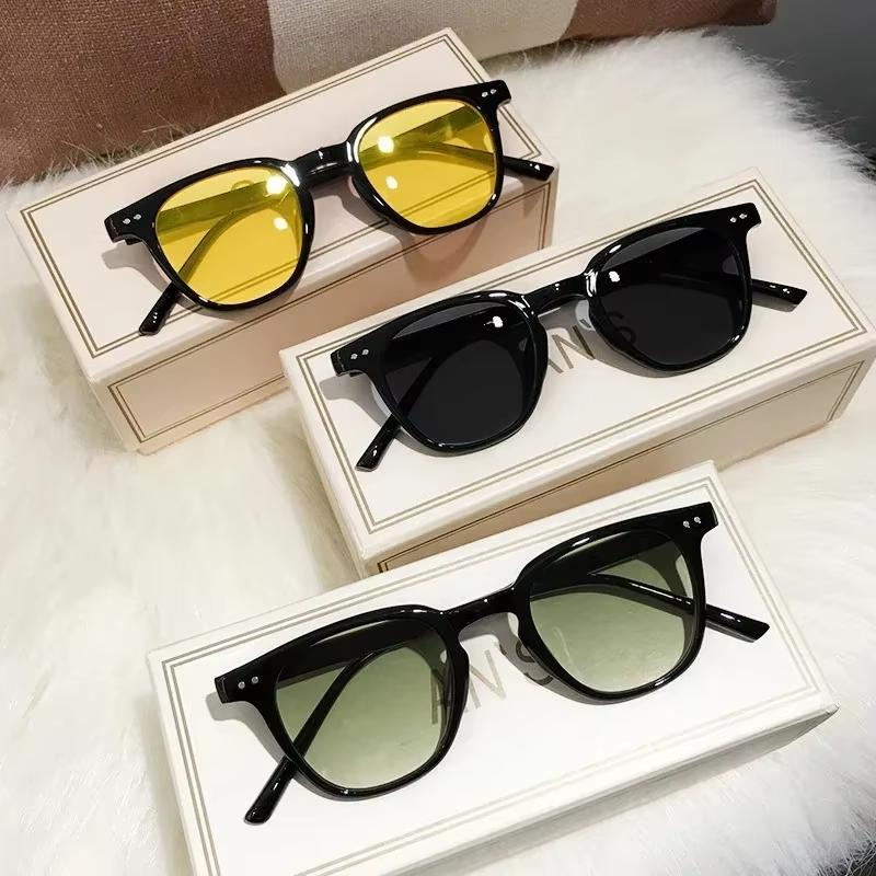 Women's Sunglasses Square Frame Glasses Women Fashion Lenses Oversized Shades Replicas of Luxury Sun Glasses UV400 Eyewear