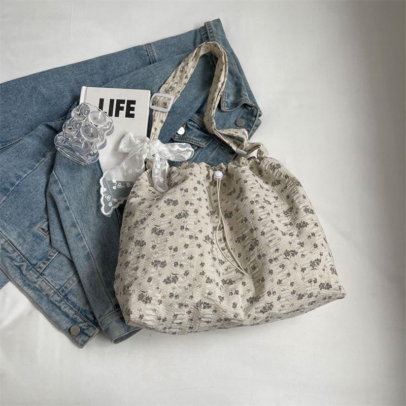 Сумка через плечо Женская большая сумка с цветочным принтом Сумка через плечо чёрный — фото 11