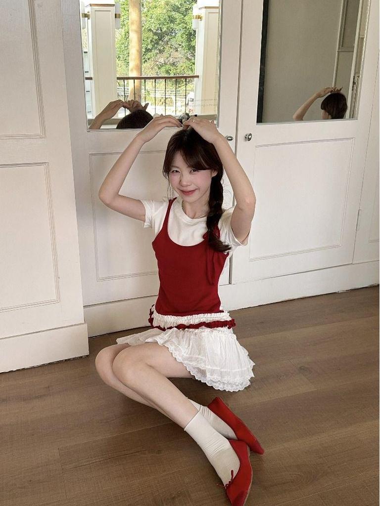 2025 Summer Lace Trim Color Block Sling T-shirt: Sweet & Spicy Girl Design