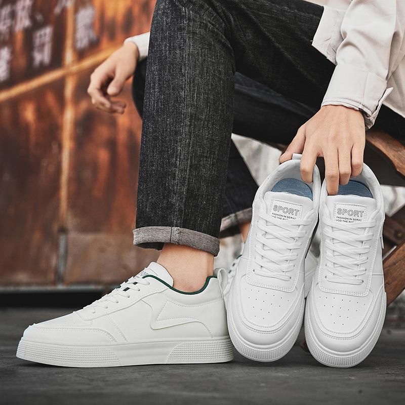 Große Größe neue Herren Freizeitschuhe vielseitige kleine weiße Schuhe männliche Studenten Plateau Leder Board Schuhe trendige Schuhe männlich