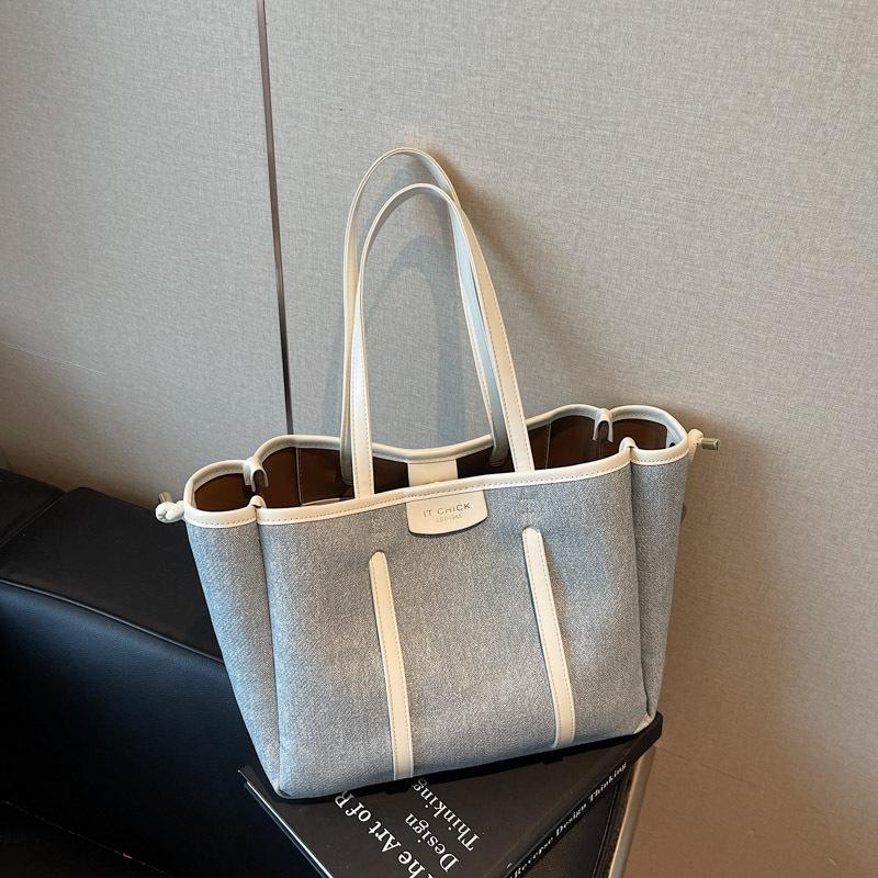 Ladies' Shoulder Tote Bag with High-end Feel, Contrasting Color Splicing, Multi-layer Shoulder Bag, Fashionable and Versatile, Large Capacity